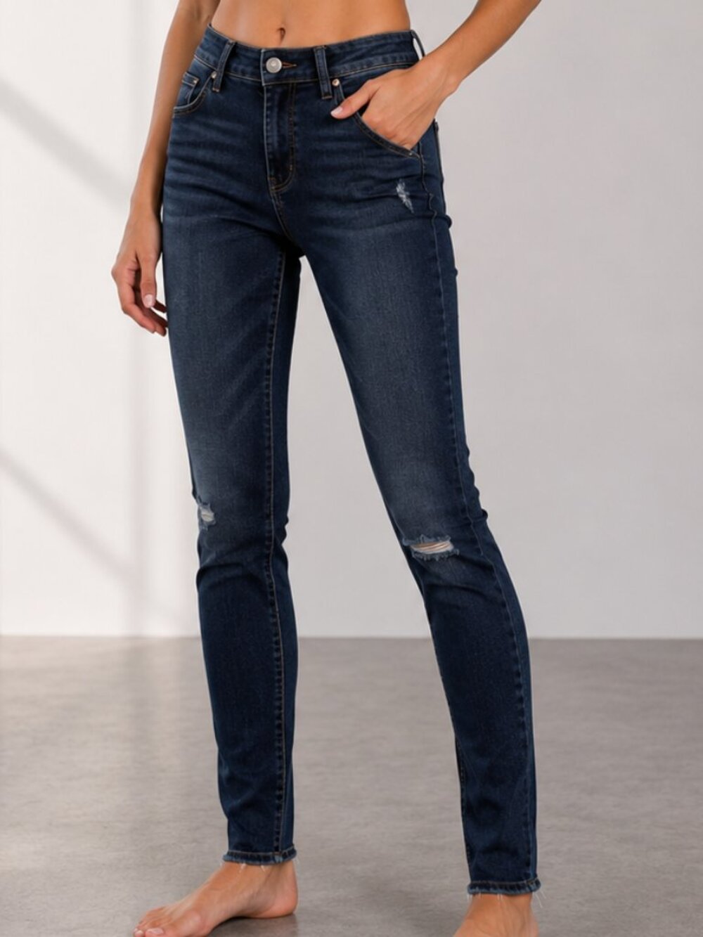 ID:23 Distressed Raw Hem Skinny Jeans Dark Wash Womens Size 30